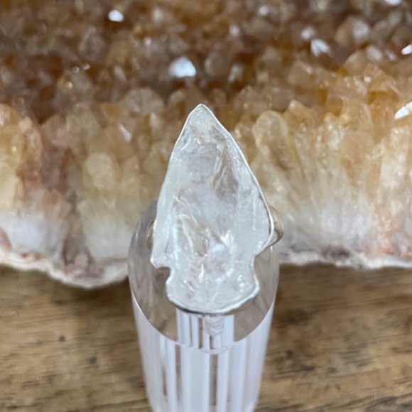 🚫SOLD🚫Unique Natural Raw Clear Quartz Arrowhead Ring. Size 7.5 - Picture 5 of 7
